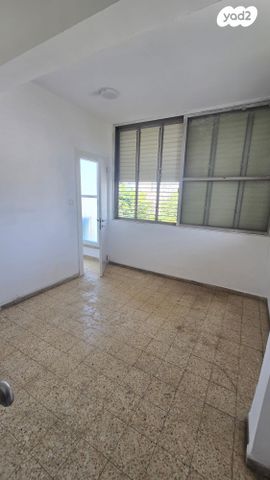 דירה, שדרות קוגל, גרין ועם, חולון