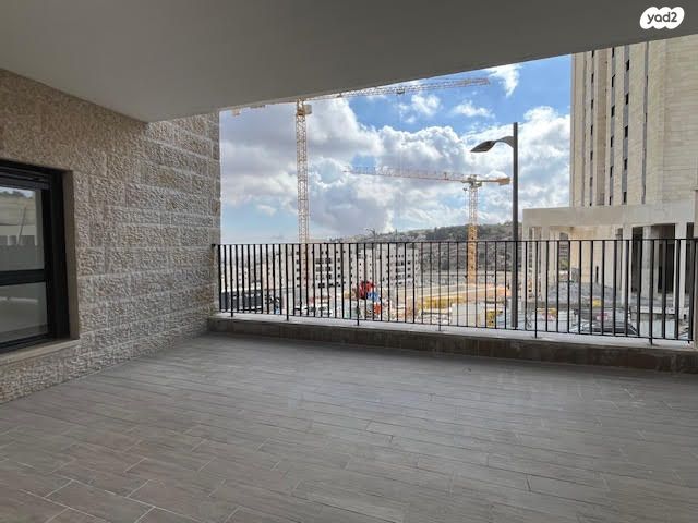 דירה, יצחק ארנסט נבנצל, מורדות ארנונה, ירושלים