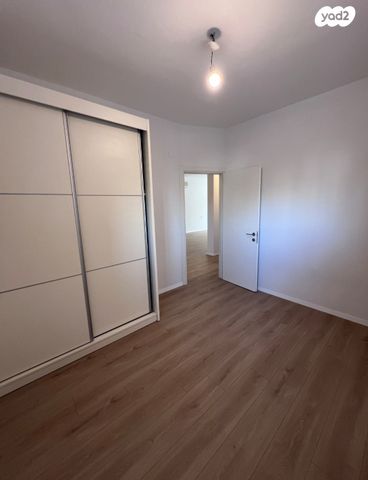 דירה, שקדיה 9, שכונת גפן, רמת גן