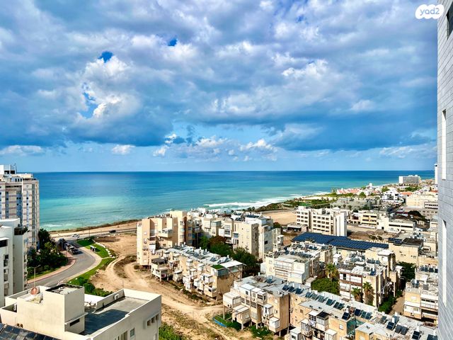 דירה, הרב הרצוג, צפון מערב מרכז העיר, נתניה