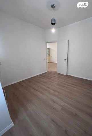 דירה, שקדיה 9, שכונת גפן, רמת גן