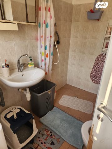 דירה, לוחמי הגטאות 4, צור שלום, קרית ביאליק