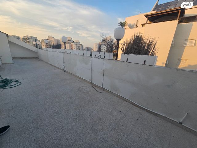 גג/ פנטהאוז, הדגן, קרית כרמים, ראשון לציון