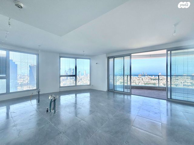 דירה, גרציאני יצחק 10, גני שרונה, קרית הממשלה, תל אביב יפו