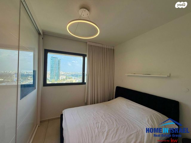 דירה, ניסים אלוני, צמרות איילון, פארק צמרת, תל אביב יפו