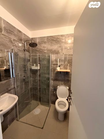 דירת גן, שמעון פרס, מורשת, מודיעין מכבים רעות