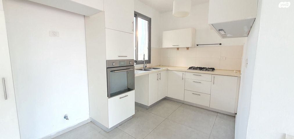 דירה, נהלל, נחלת יצחק, תל אביב יפו