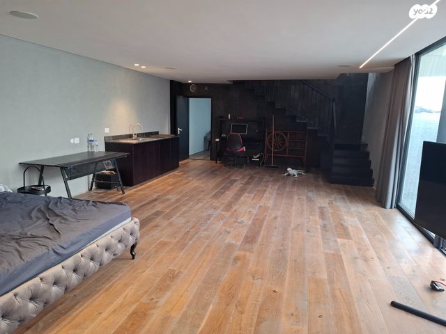 דירת גן, נאוה סמל, צומת סביון, קרית אונו