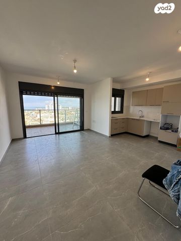 דירה, הרב הרצוג 6, צפון מערב מרכז העיר, נתניה