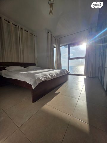 דירה, שדרות ניצה, צפון מערב מרכז העיר, נתניה