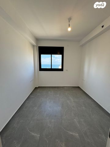 דירה, הרב הרצוג 6, צפון מערב מרכז העיר, נתניה