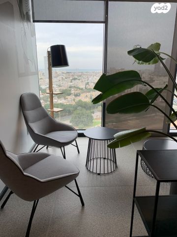 יגאל אלון 94