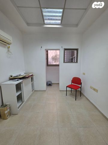 קליניקות, שדרות גושן 66, מוצקין הותיקה, קרית מוצקין