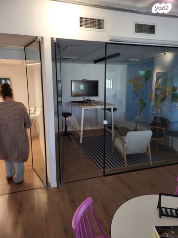 משרדים, מונטיפיורי, הרכבת, תל אביב יפו