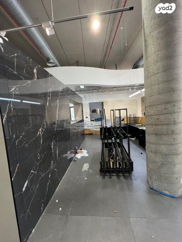 חנויות/ שטח מסחרי, צומת הקריות, חוף שמן, חיפה