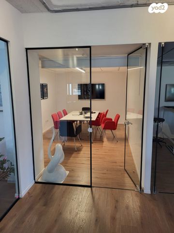 משרדים, מונטיפיורי, הרכבת, תל אביב יפו