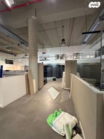 חנויות/ שטח מסחרי, צומת הקריות, חוף שמן, חיפה