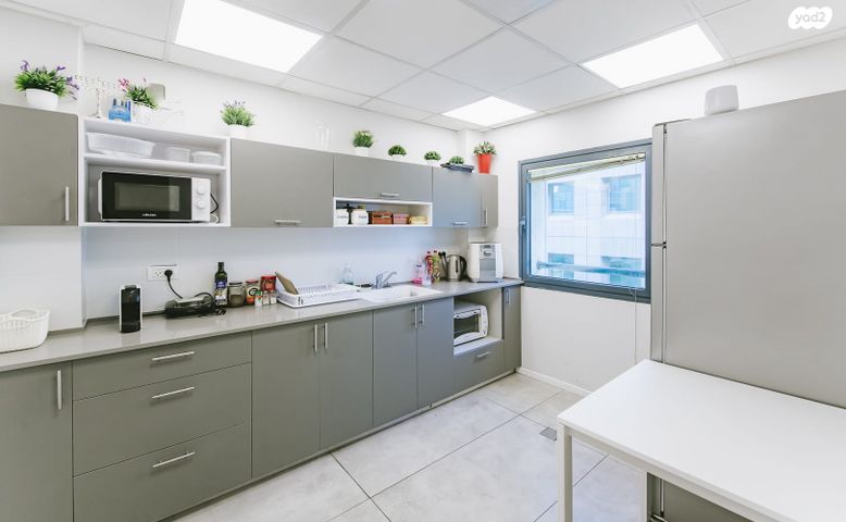 משרדים, תובל, בורסה, רמת גן