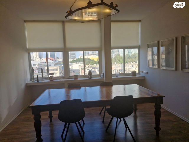 גני שרונה, קרית הממשלה