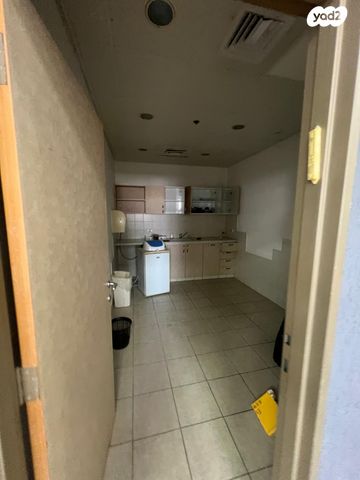 משרדים, צומת הקריות, חוף שמן, חיפה