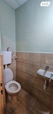 חנויות/ שטח מסחרי, שדרות הגעתון, עיר, מרכז העיר, נהריה