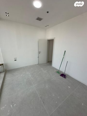 משרדים, ש"י עגנון 16, משכנות האומנים, קרית מוצקין