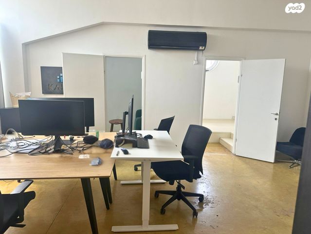 סטודיו, תושיה, מונטיפיורי, הרכבת, תל אביב יפו