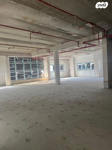 צומת הקריות, חוף שמן