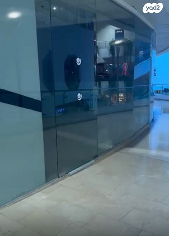 חנויות/ שטח מסחרי, דיזנגוף 52, הצפון הישן - דרום, תל אביב יפו