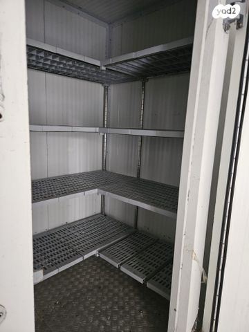 מחסנים, שדרות רוטשילד 15, לב תל אביב, לב העיר צפון, תל אביב יפו