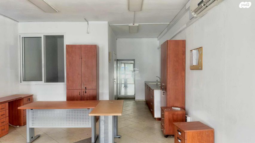 חנויות/ שטח מסחרי, הרצל, עצמאות יוספטל, בת ים