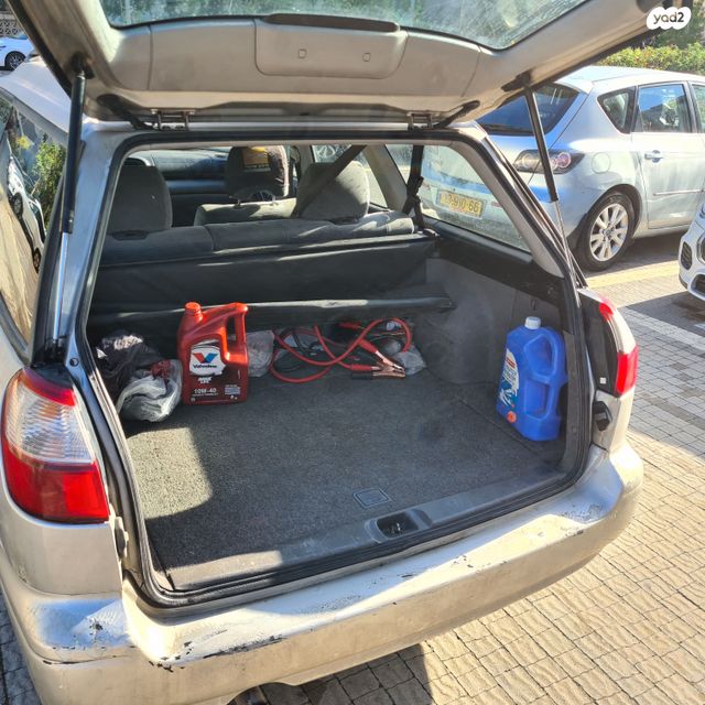 סובארו B4/לגאסי