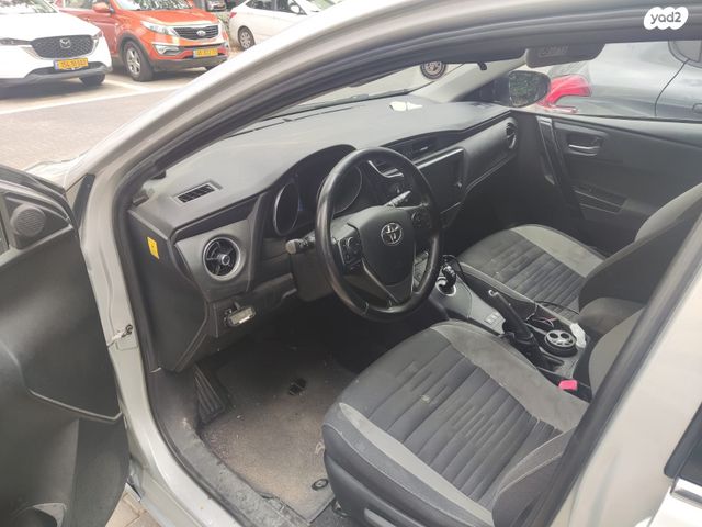 טויוטה אוריס