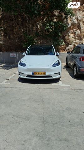 מודעת רכב טסלה מודל Y