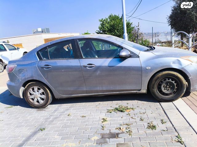 מודעת רכב מאזדה 3