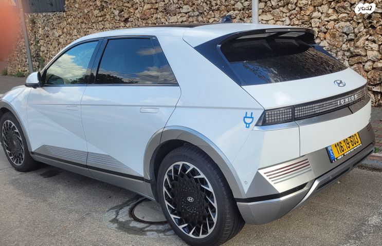 יונדאי איוניק 5