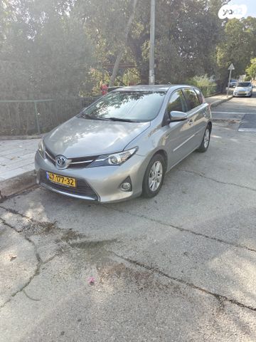 מודעת רכב טויוטה אוריס
