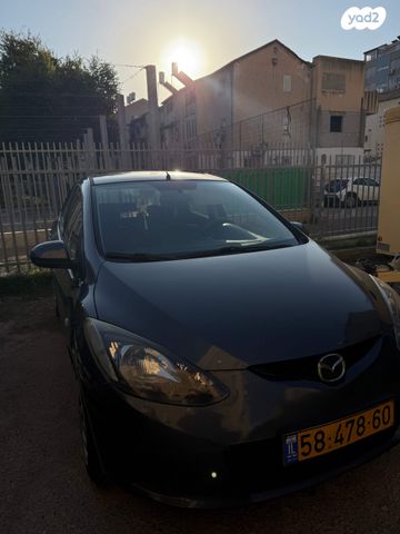 מודעת רכב מאזדה 2