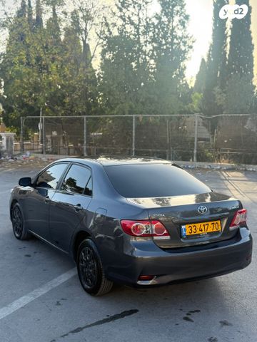מודעת רכב טויוטה קורולה
