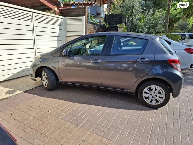 מודעת רכב טויוטה יאריס