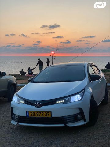 טויוטה קורולה