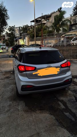 מודעת רכב יונדאי i20
