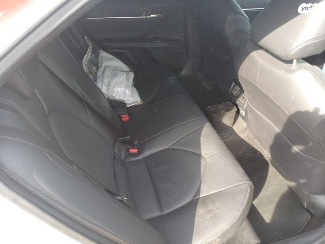 טויוטה קאמרי