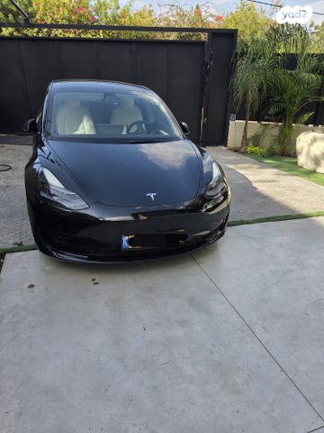 טסלה מודל 3
