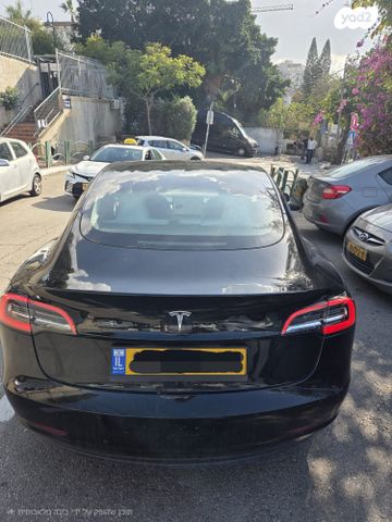 טסלה מודל 3