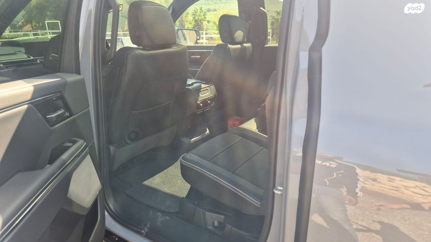 ג'י.אם.סי סיירה EV