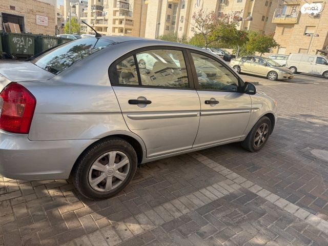 יונדאי אקסנט i25