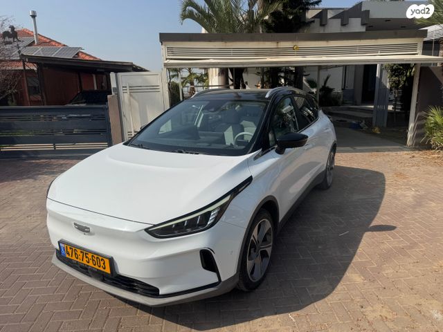 מודעת רכב ג׳ילי Geometry C