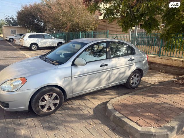 יונדאי אקסנט i25