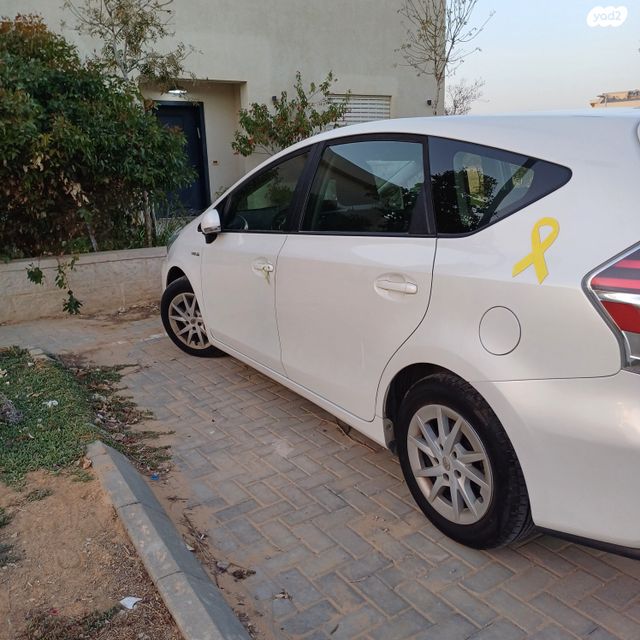 מודעת רכב טויוטה פריוס פלוס